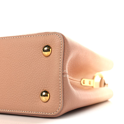 Louis Vuitton Taurillon Gradient Capucines PM Cloudy Creme 9 of 10