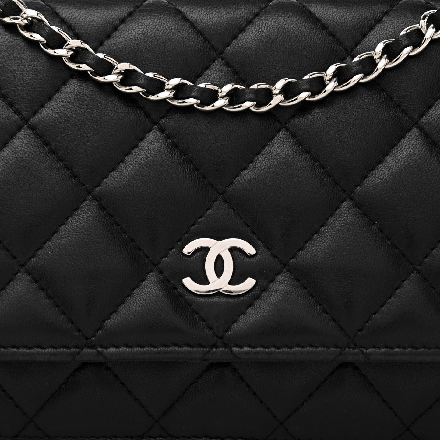 Lambskin Quilted Wallet On Chain WOC Black