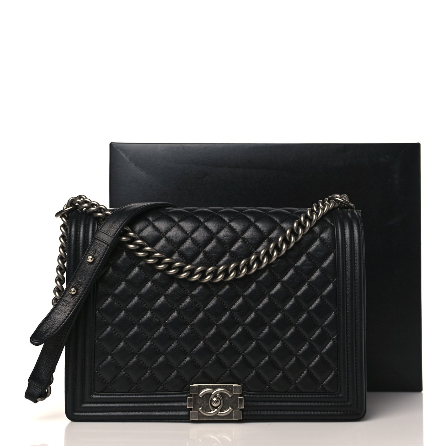 Calfskin Quilted Large Boy Flap Black
