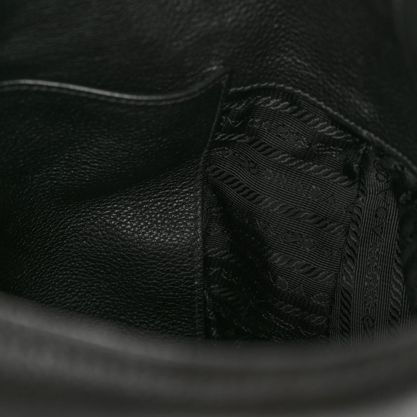 Vitello Daino Medium Pocket Hobo Bag Black