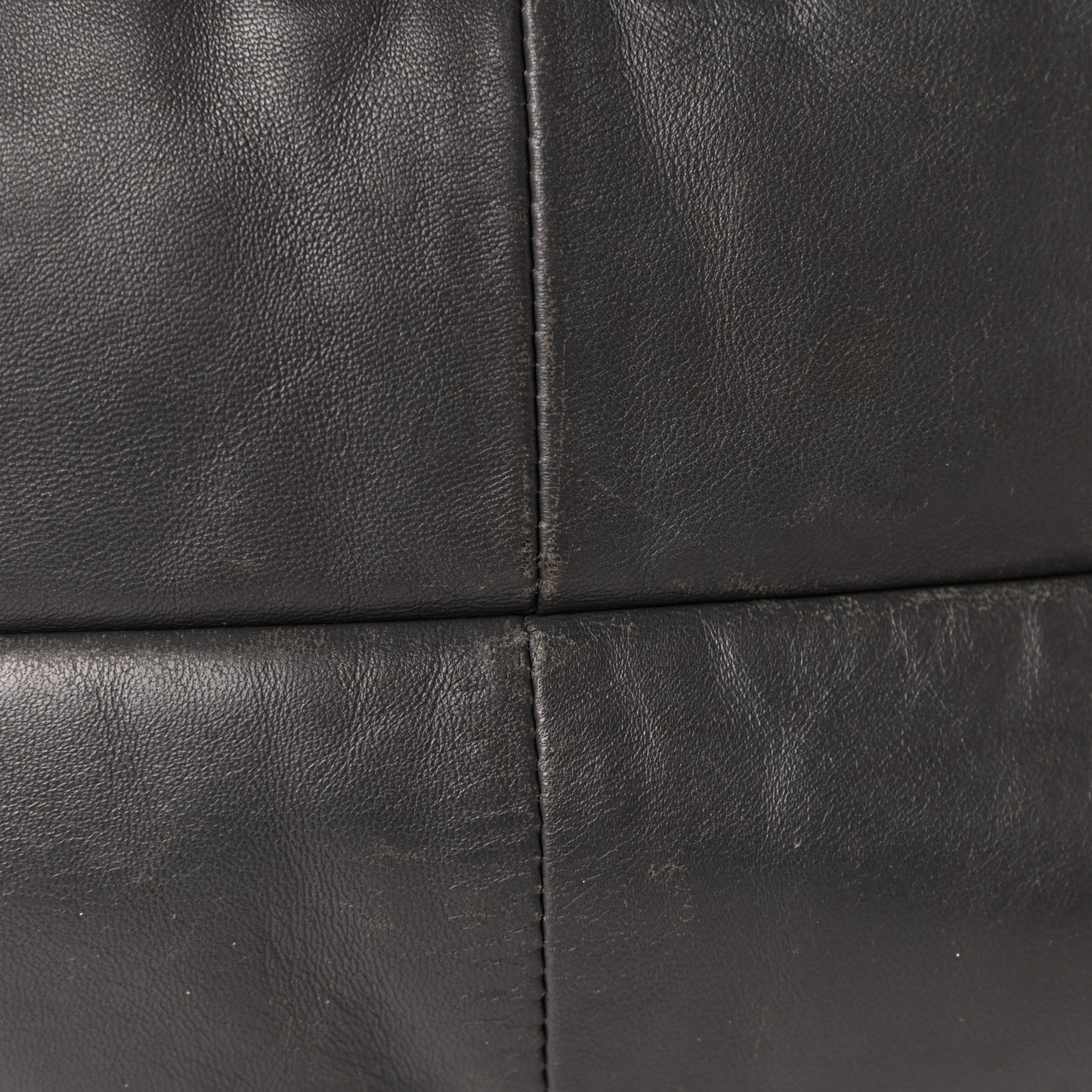Nappa Intrecciato Large Campana Hobo Shadow