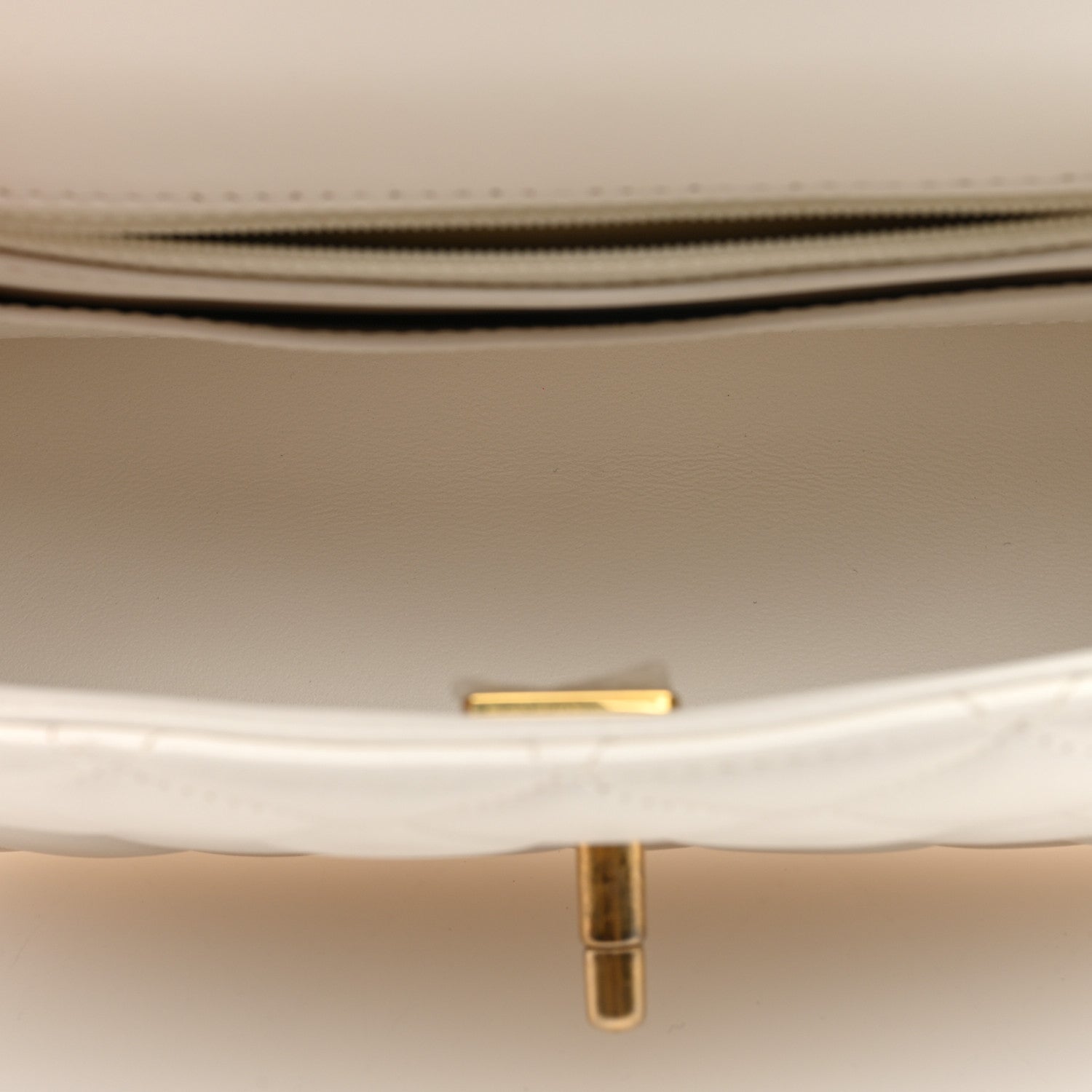 Chanel Shiny Lambskin Quilted Pearl Twist Mini Square Flap White 5 of 10