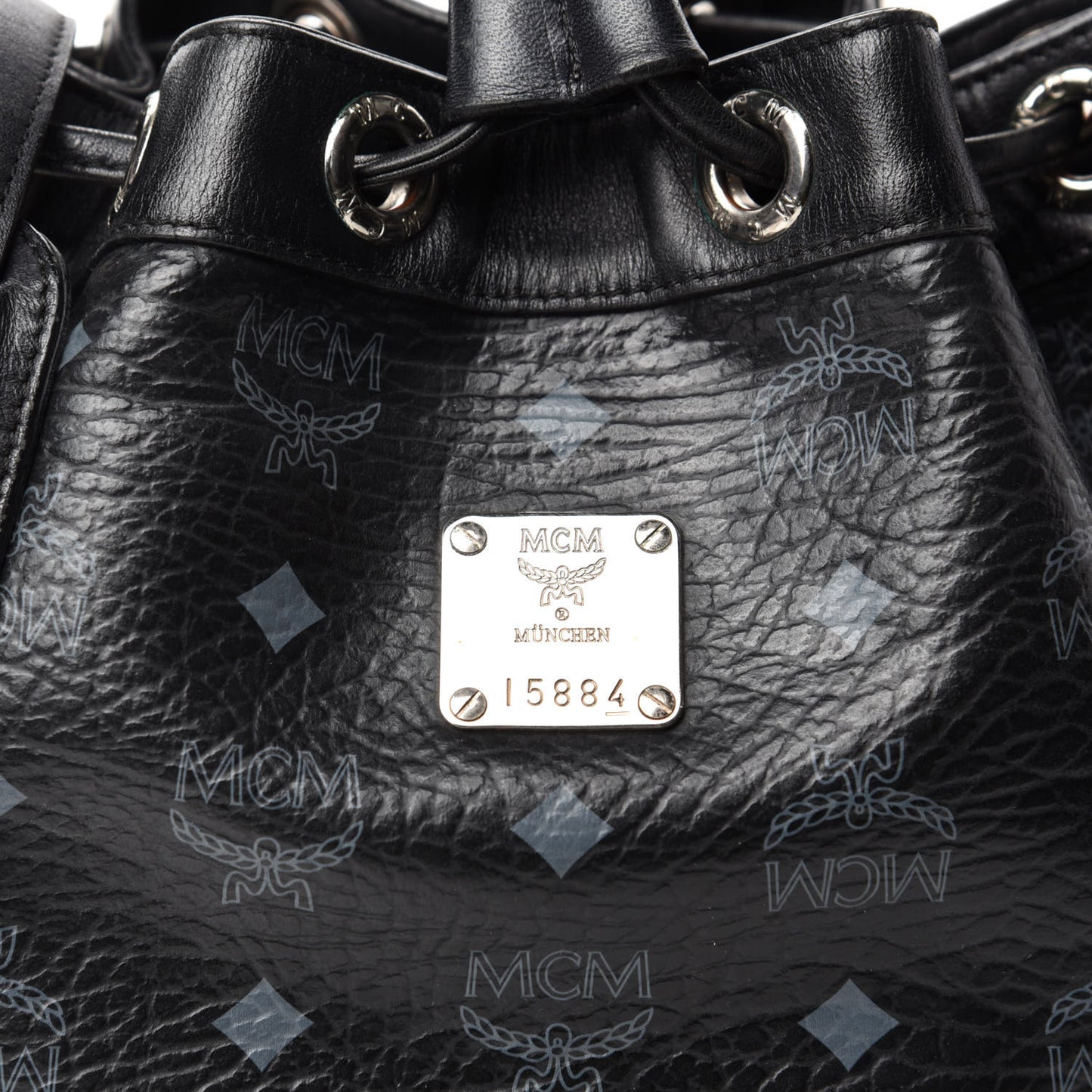 Visetos Essential Drawstring Bucket Bag Black