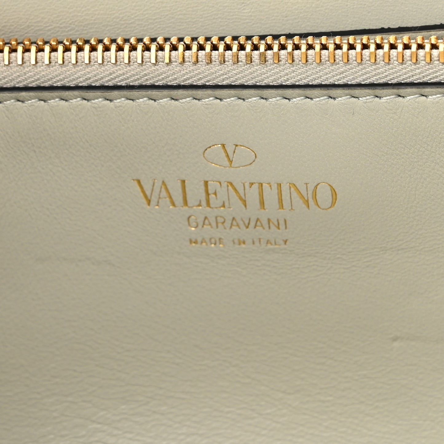 Nappa Stud Sign Shoulder Bag Ivory