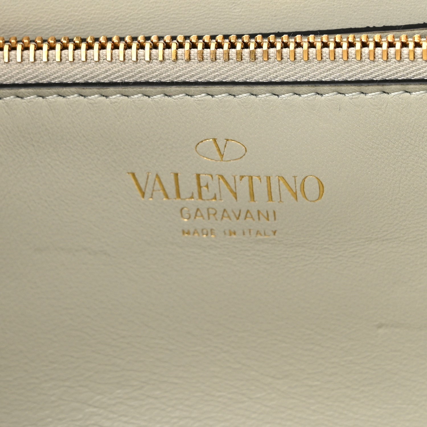 Valentino Garavani Nappa Stud Sign Shoulder Bag Ivory 6 of 9
