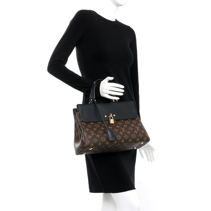Louis Vuitton Monogram Venus Black 2 of 7