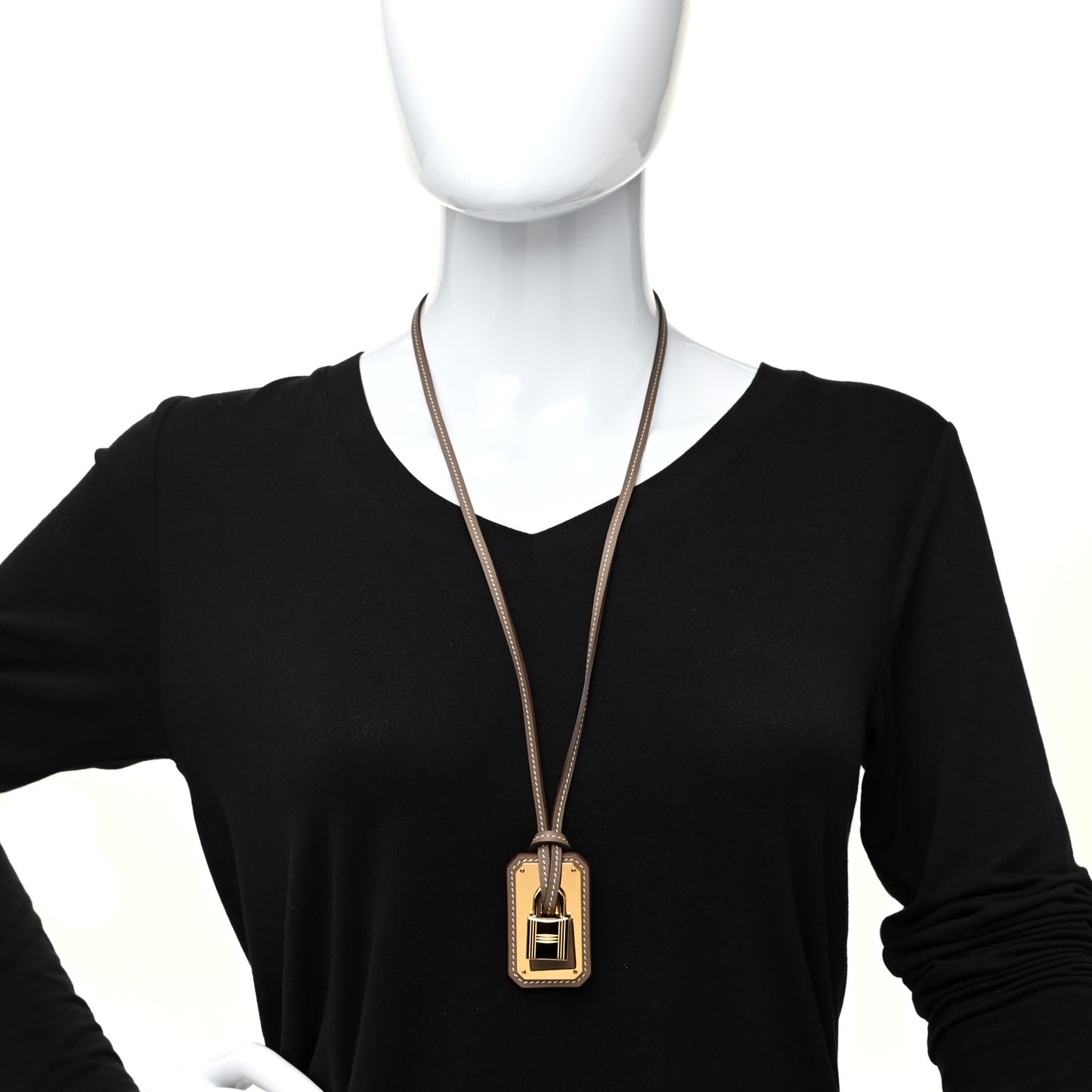 Swift Large O'Kelly Pendant Necklace Etoupe