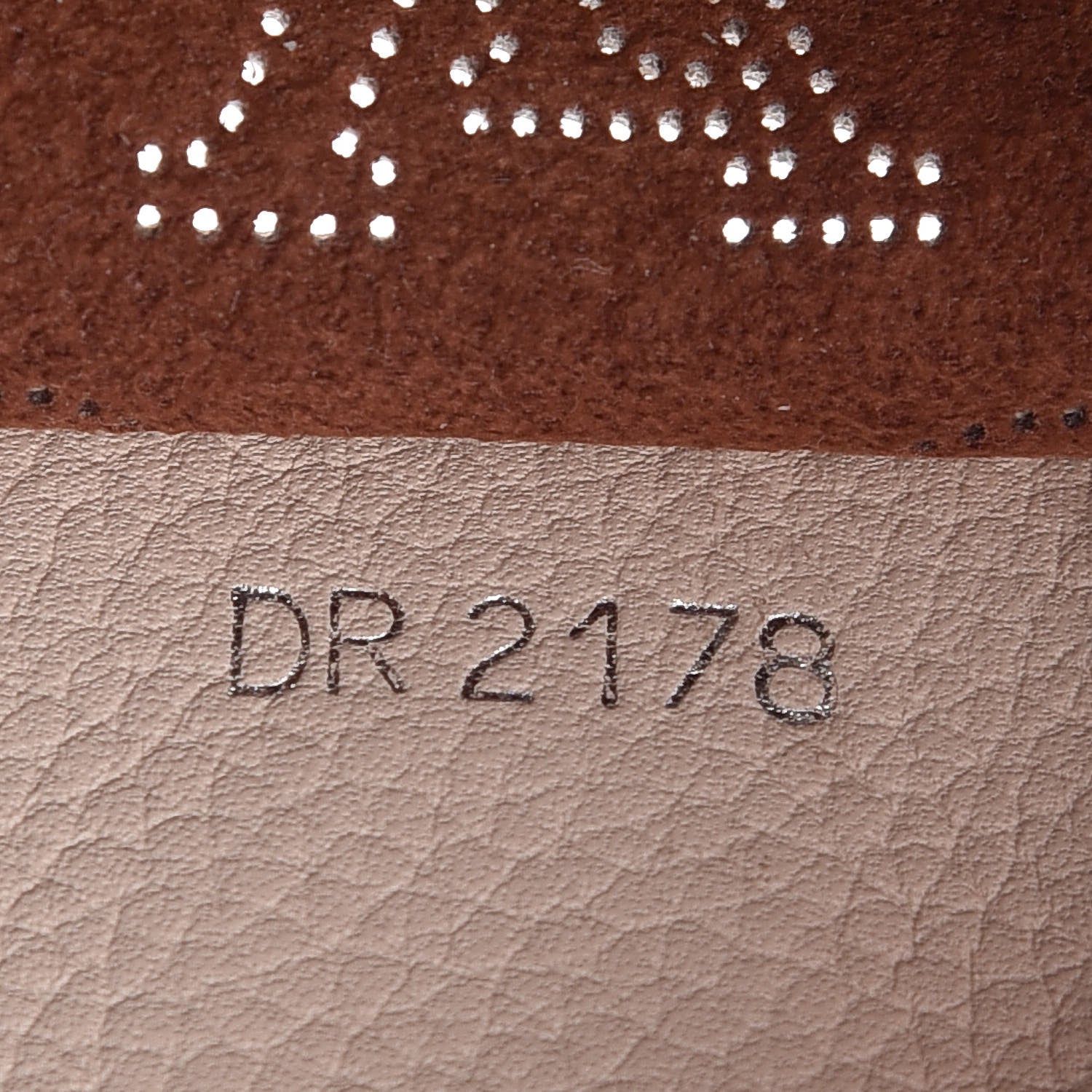 Louis Vuitton Mahina Hina MM Cream 8 of 12
