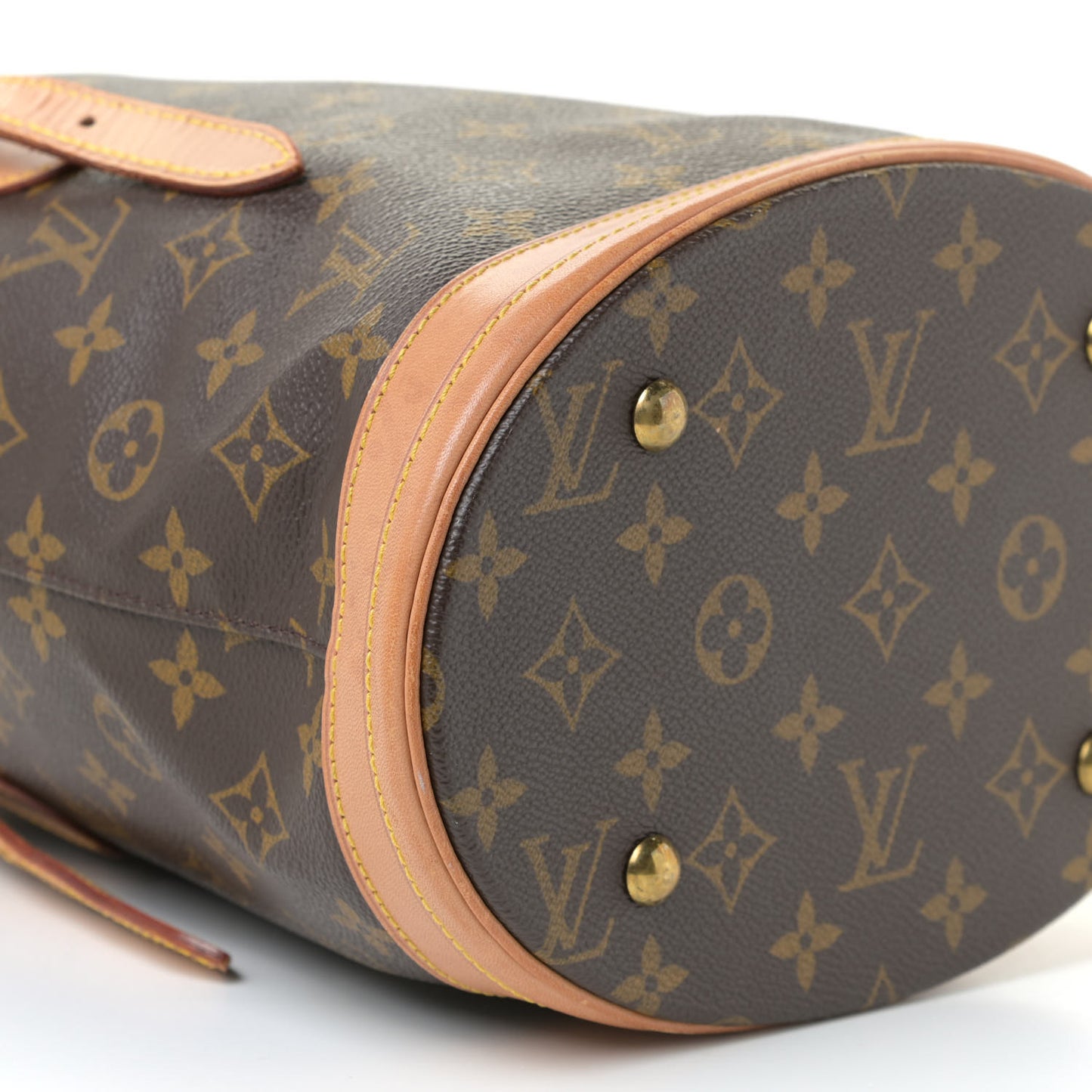 Monogram Petit Bucket 23