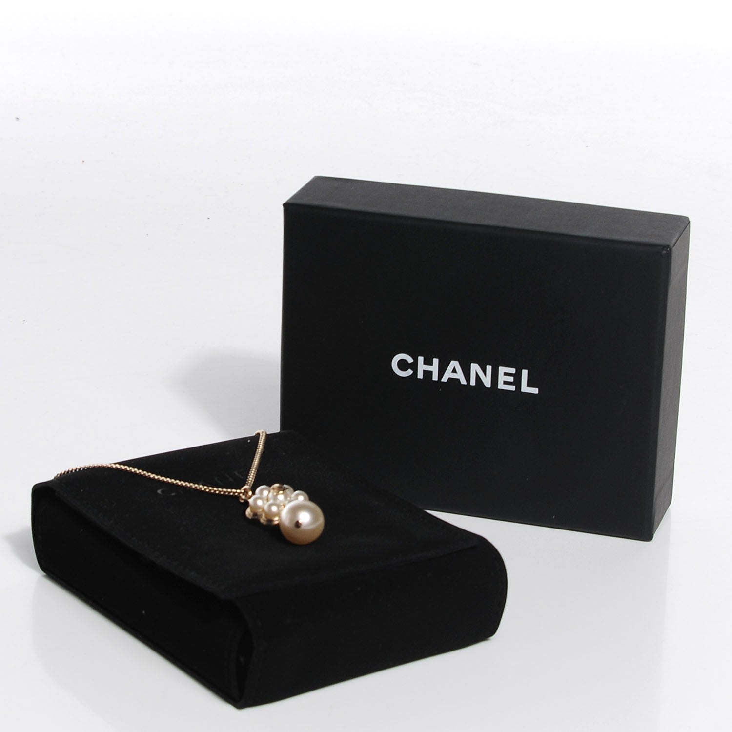 Chanel Pearl CC Camellia Necklace Light Gold 4 of 4