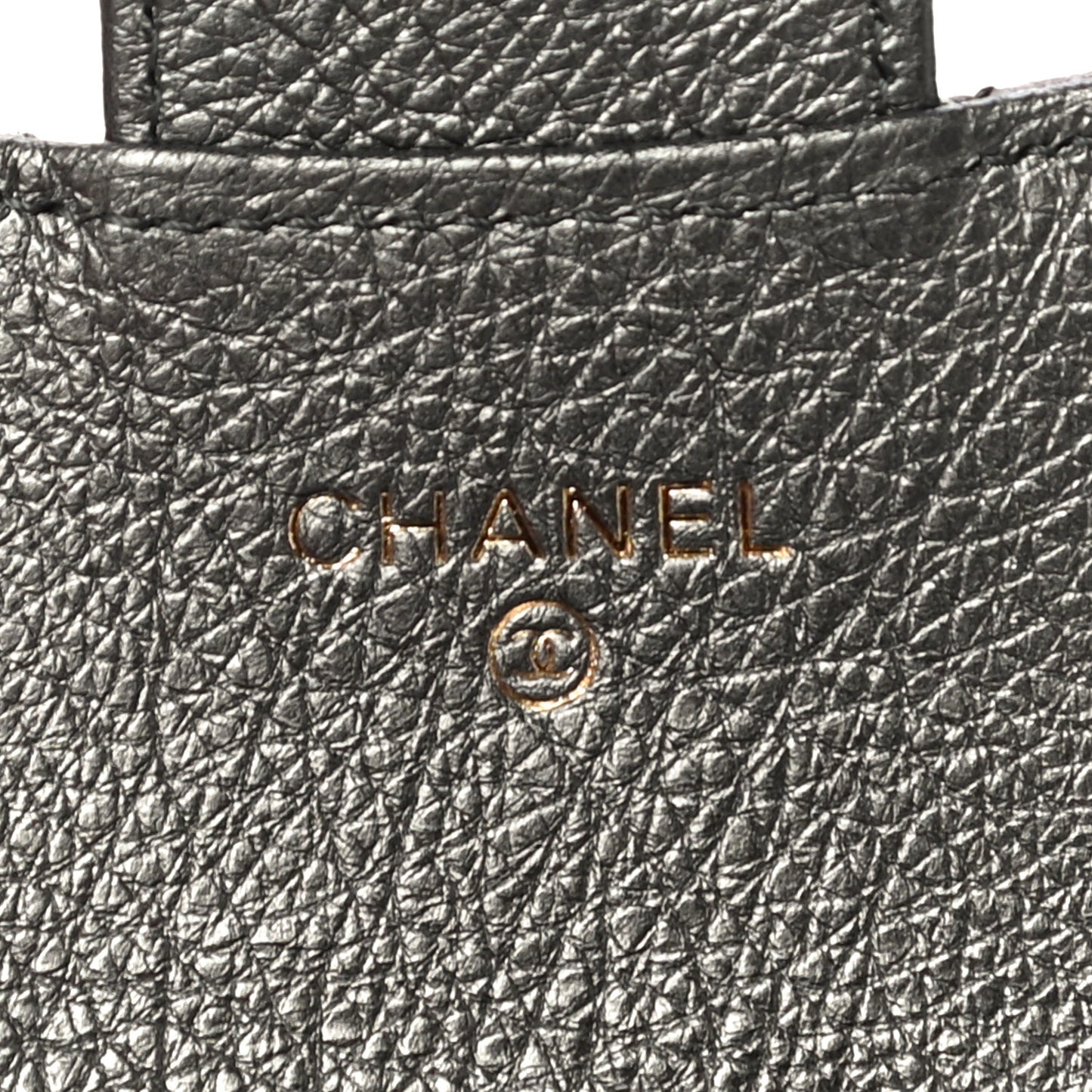 Metallic Calfskin Quilted Reissue Flap Card Holder Grey