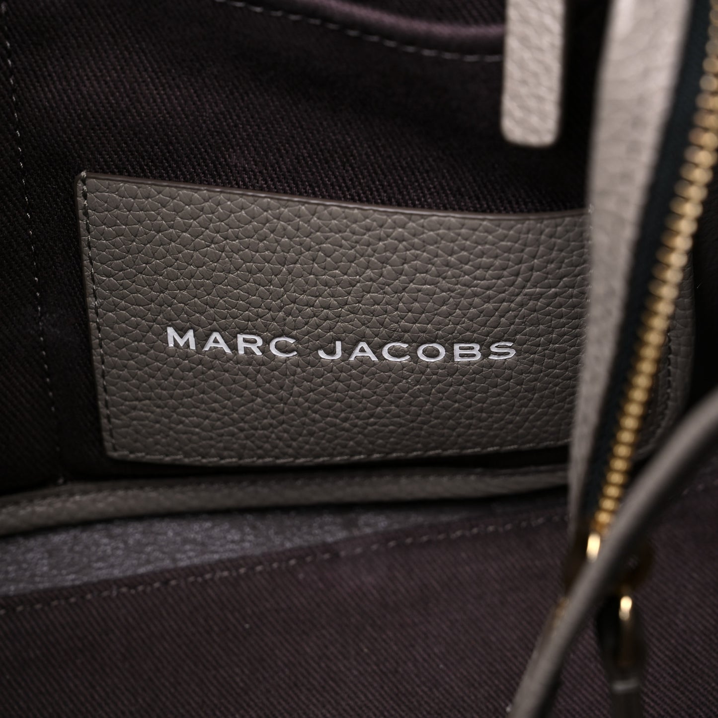 Grained Calfskin Medium The Tote Bag Grey