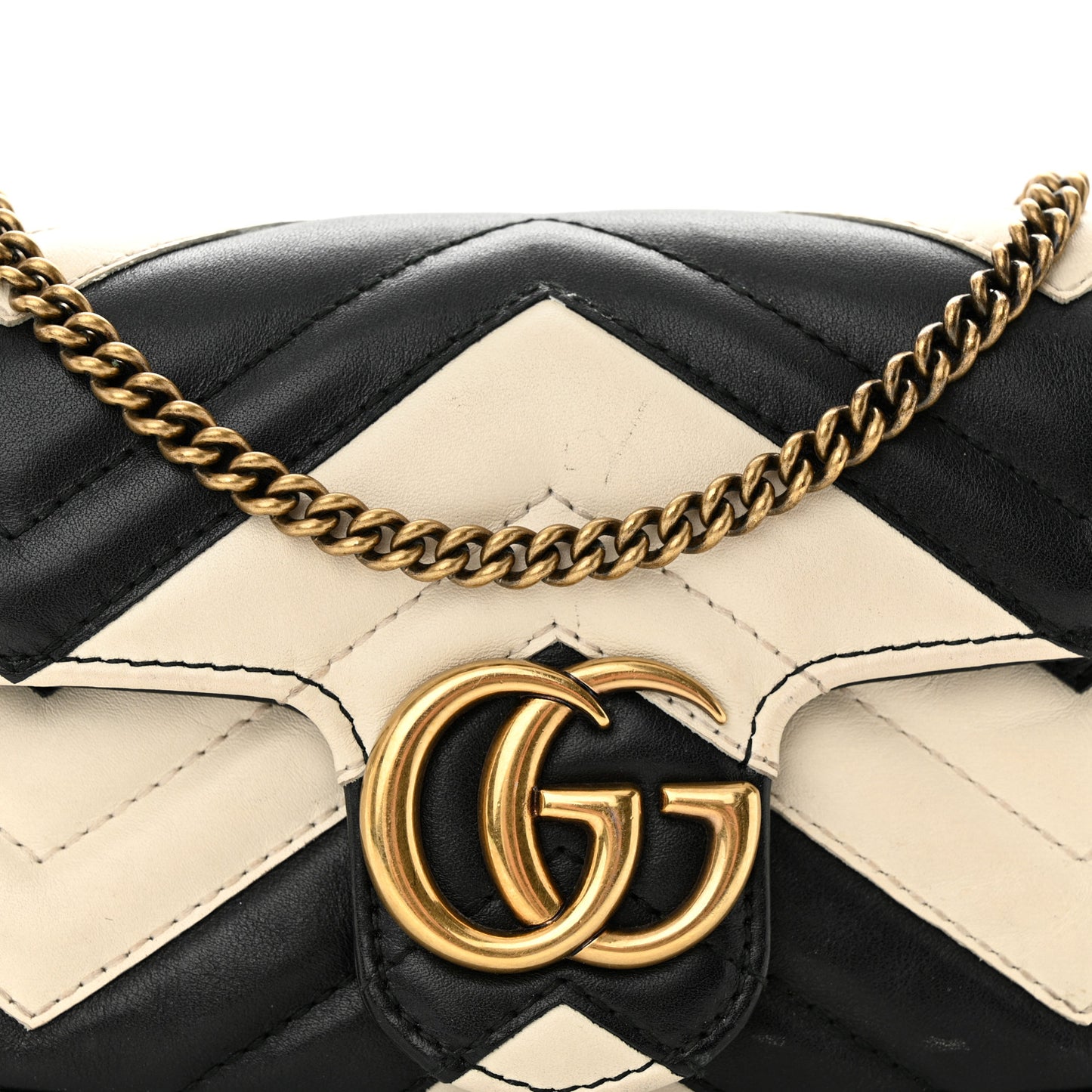 Calfskin Matelasse Super Mini GG Marmont Shoulder Bag Black White