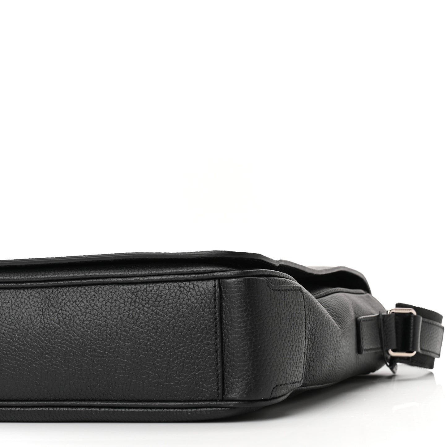 Grainy Calfskin Embossed Bruno Messenger Black