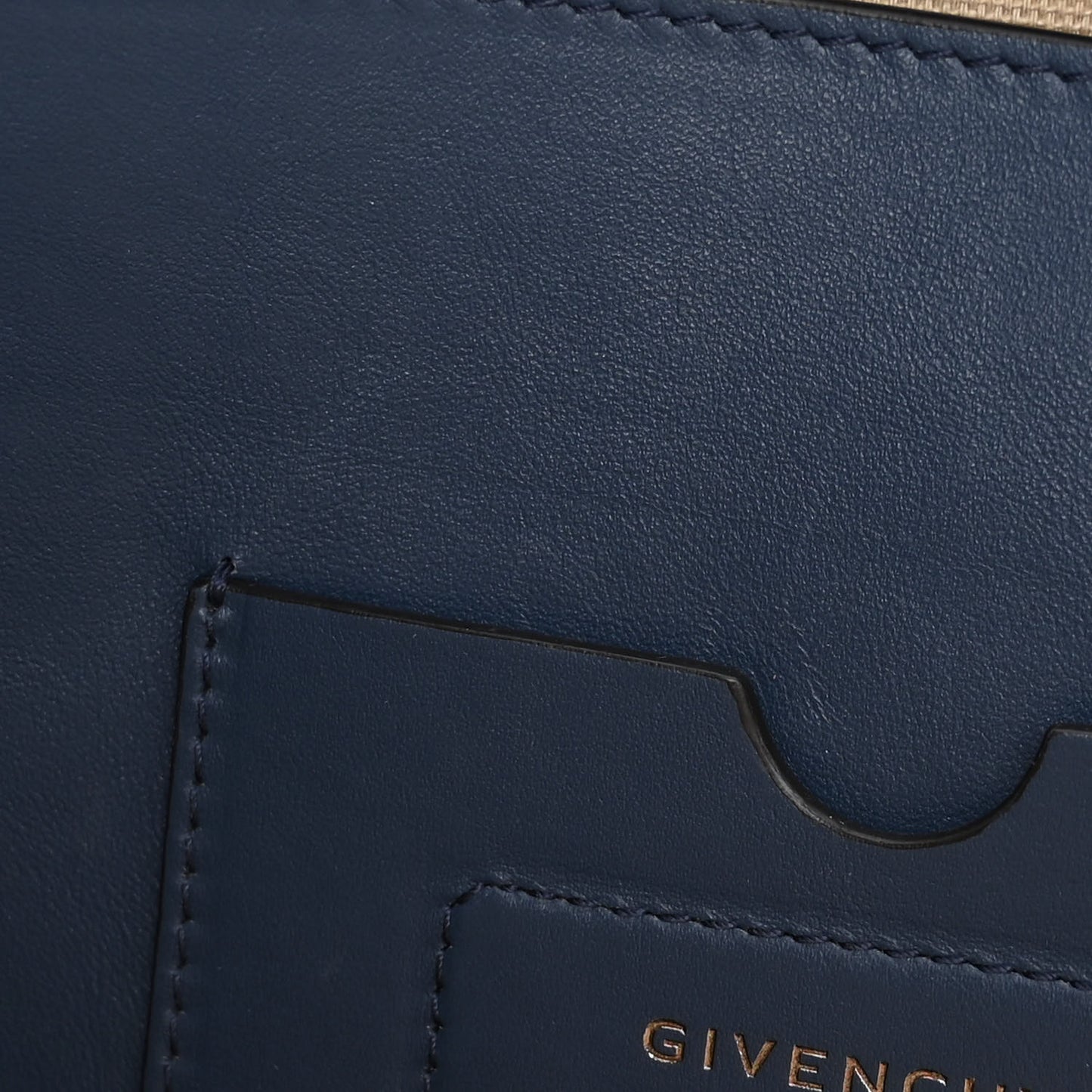 Smooth Calfskin Medium Soft Antigona Midnight