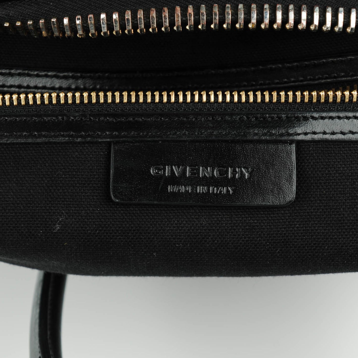 Shiny Lord Calfskin Small Antigona Black
