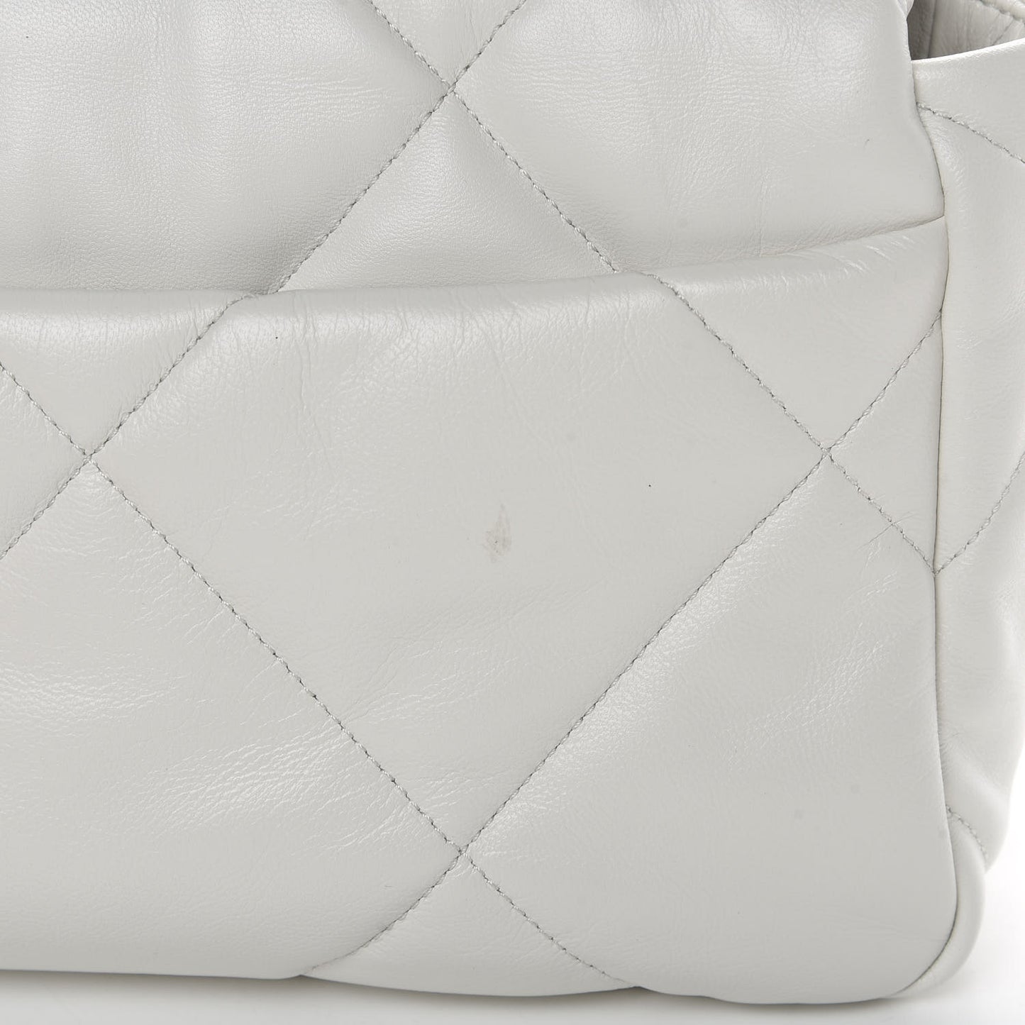 Goatskin Quilted Medium Chanel 19 Flap White