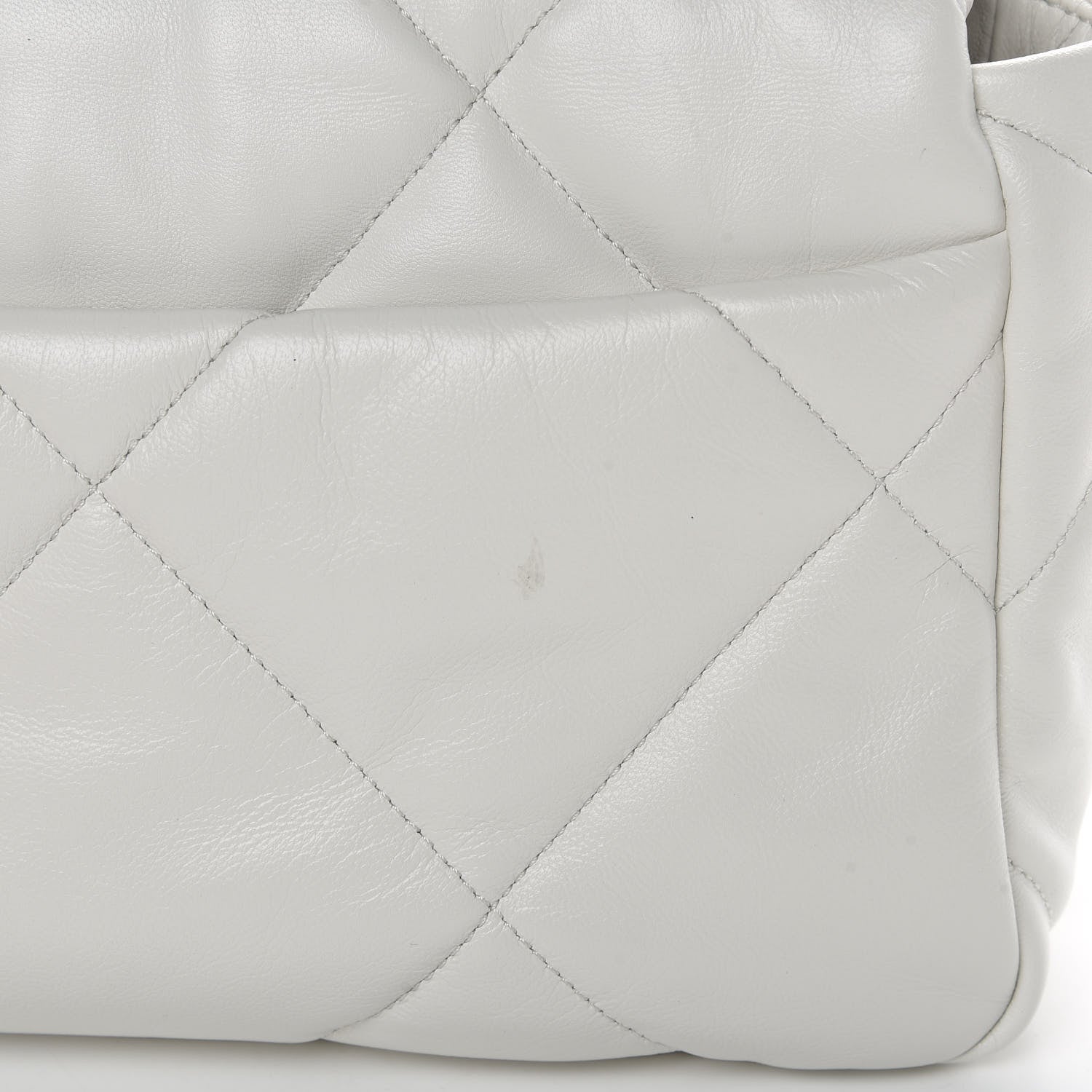 Chanel Goatskin Quilted Medium Chanel 19 Flap White 11 of 12
