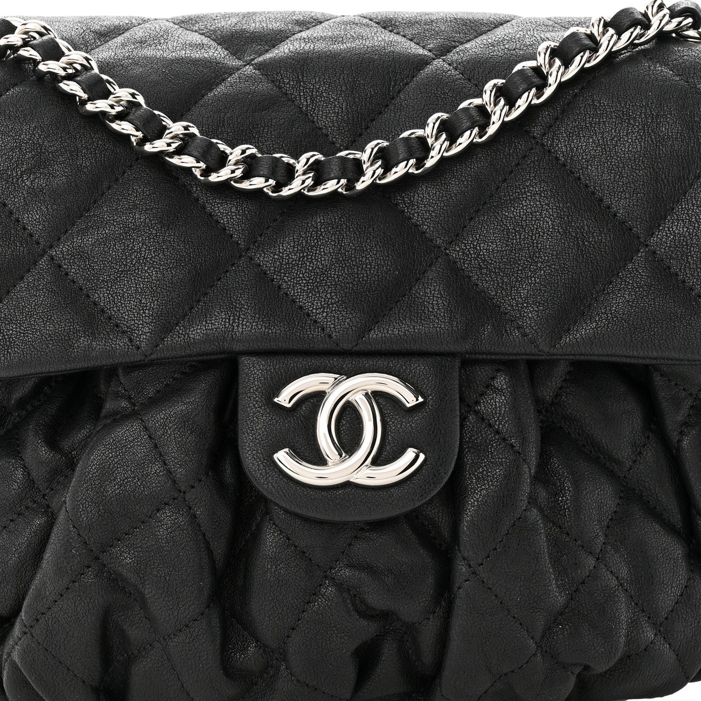 Washed Lambskin Quilted Medium Chain Around Messenger Black