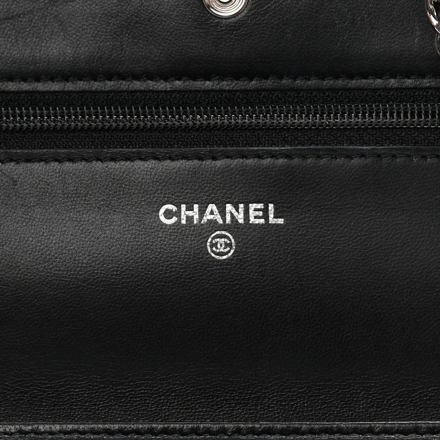Lambskin Quilted Wallet On Chain WOC Black