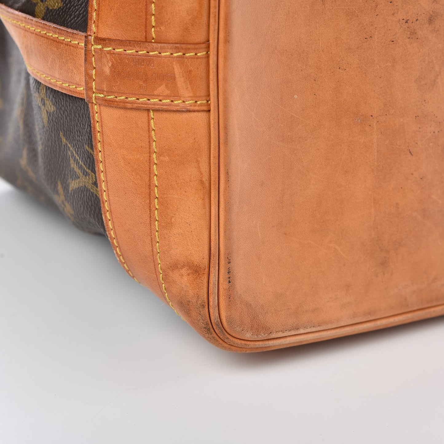 Monogram Noe