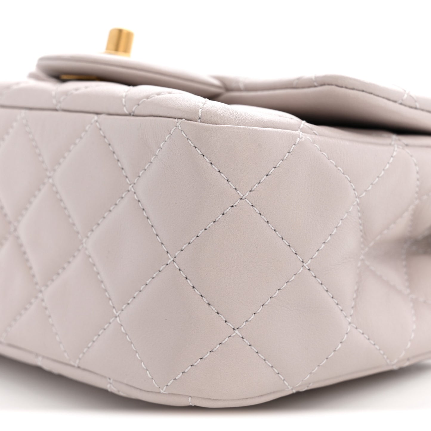 Lambskin Quilted CC Pearl Crush Mini Flap Light Purple