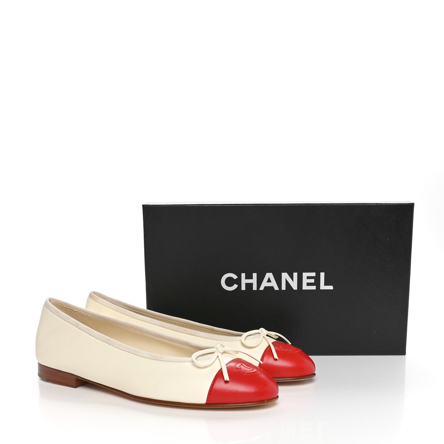 Chanel Lambskin Cap Toe Ballerina Flats 38.5 White Rouge 11 of 11