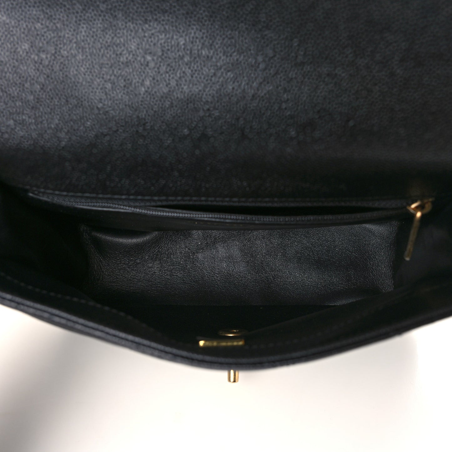 Caviar Quilted Sweetheart Flap Black