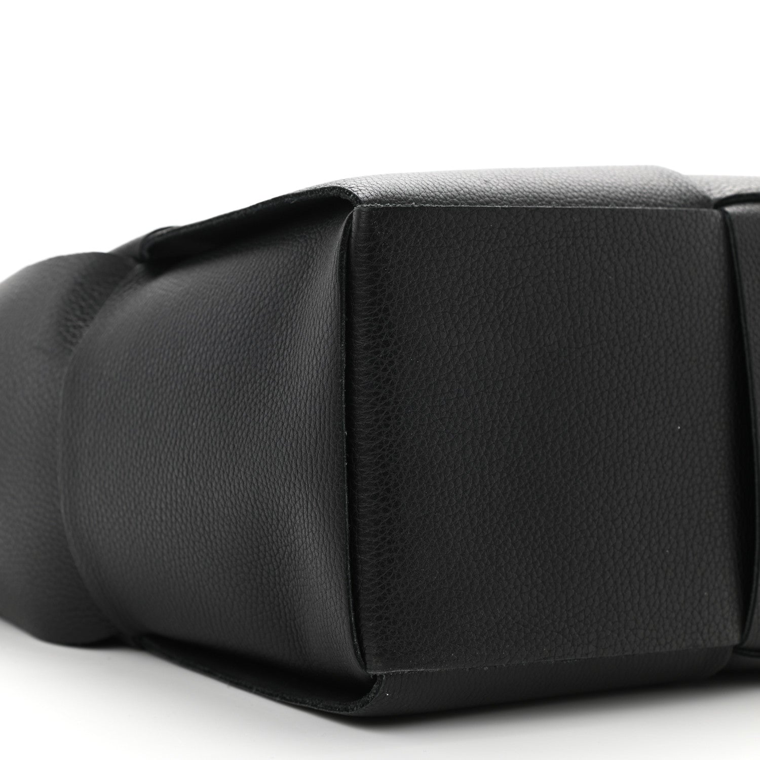 Bottega Veneta Grained Calfskin Maxi Intrecciato Arco Tote Black 10 of 11