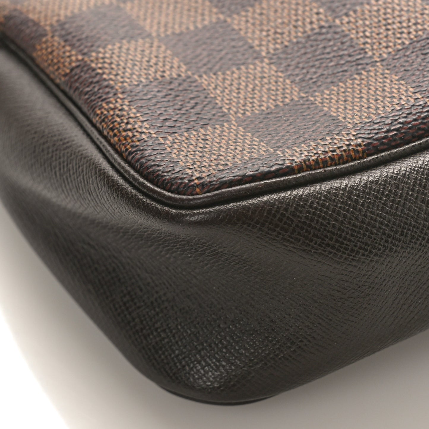 Damier Ebene Trousse Make Up Bag Pochette