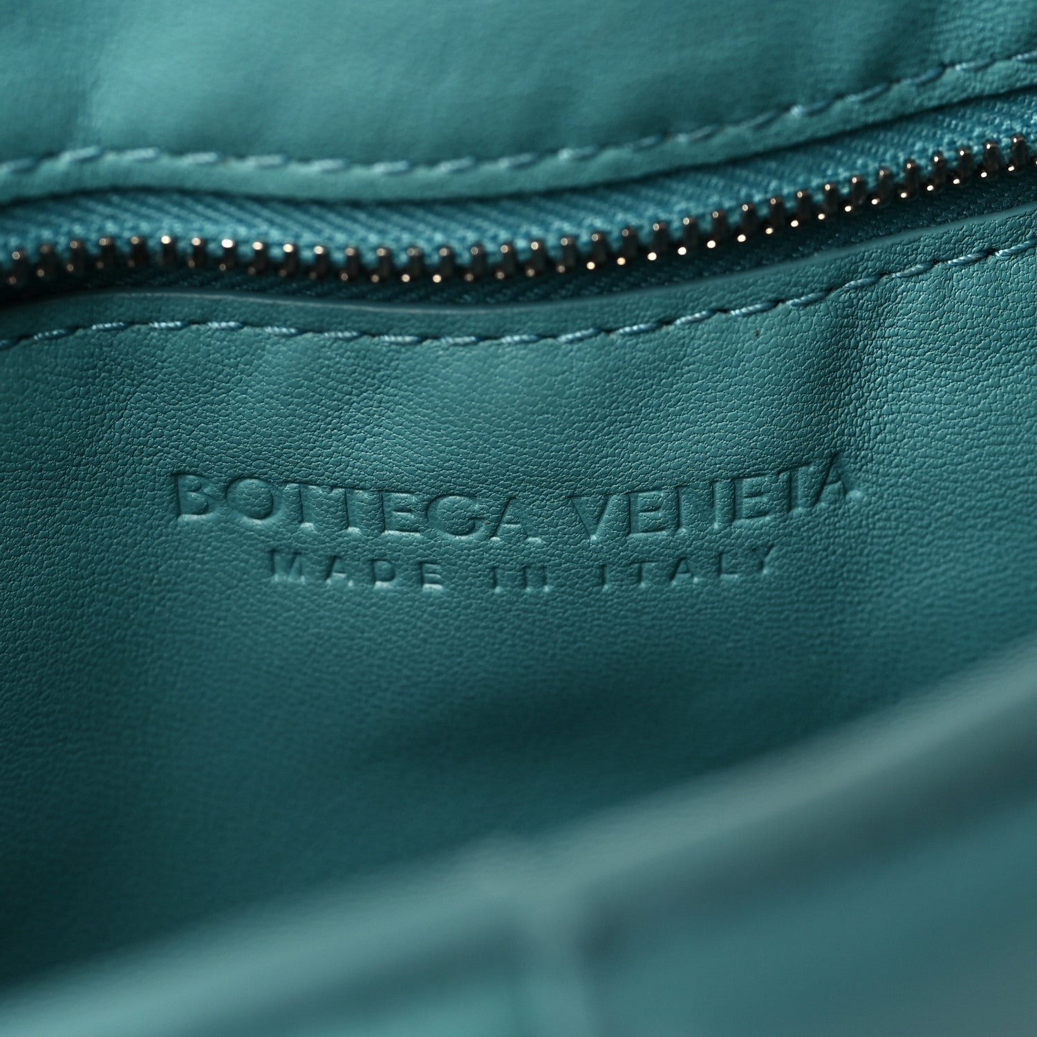 Bottega Veneta Maxi Intrecciato Padded Cassette Crossbody Bag Linoleum 6 of 9