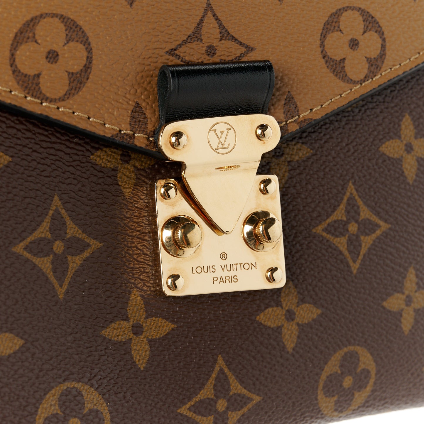 Reverse Monogram Pochette Metis