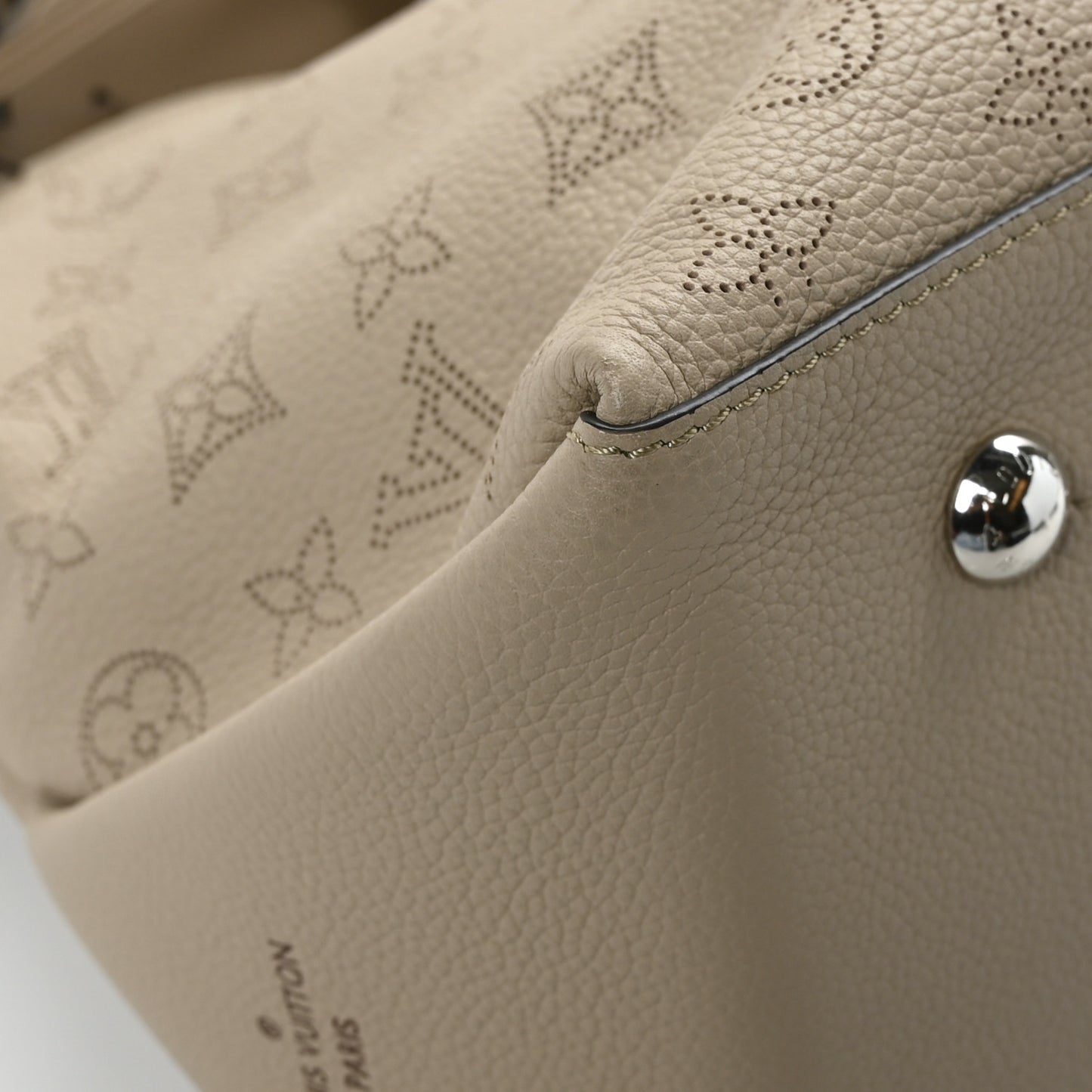 Mahina Beaubourg Hobo MM Galet