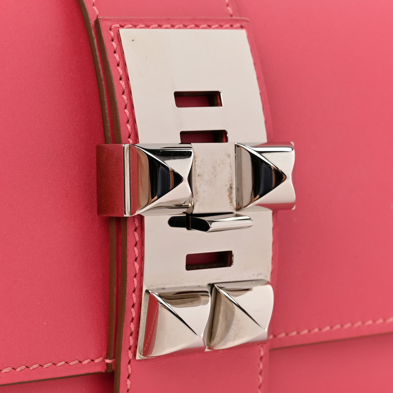 Hermes Tadelakt Medor 23 Clutch Rose Lipstick 8 of 11