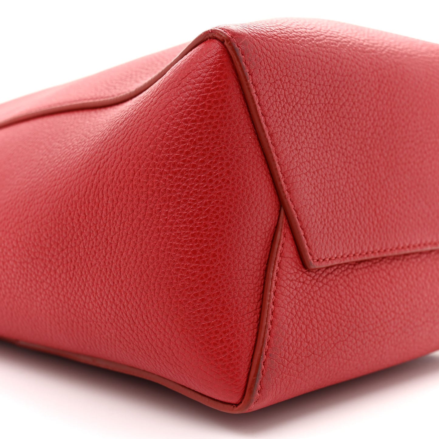 Soft Grained Calfskin Small Sangle Bucket Bag Red