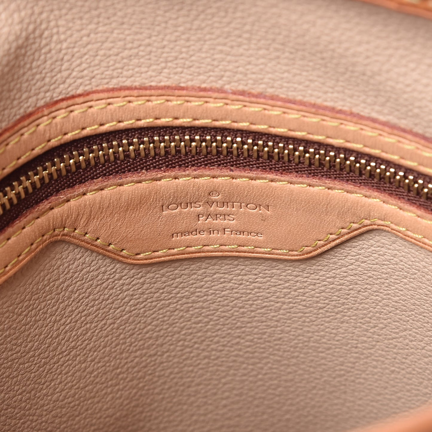 Monogram Petit Bucket 23