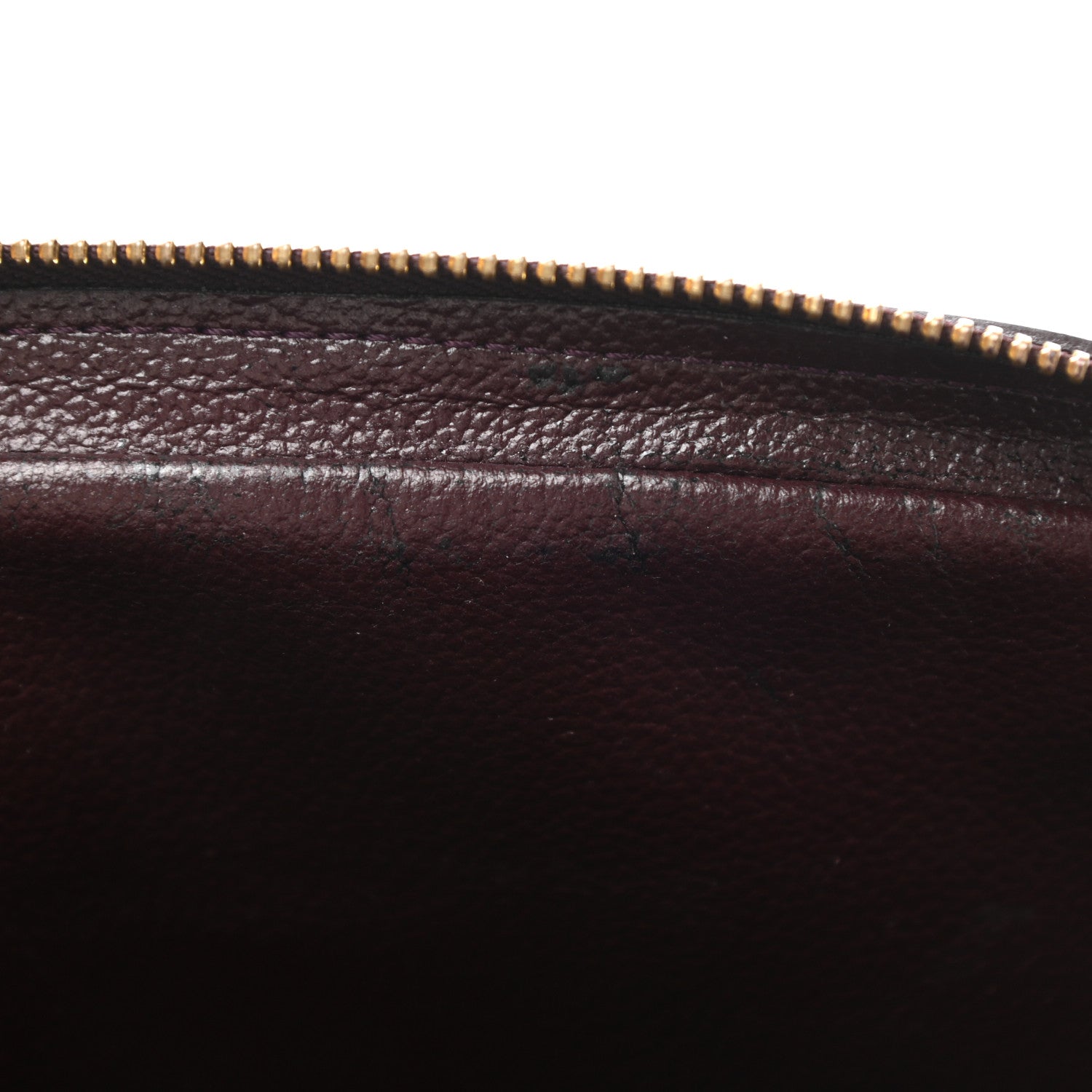Louis Vuitton Taiga Toiletry Pouch GM Acajou 7 of 7