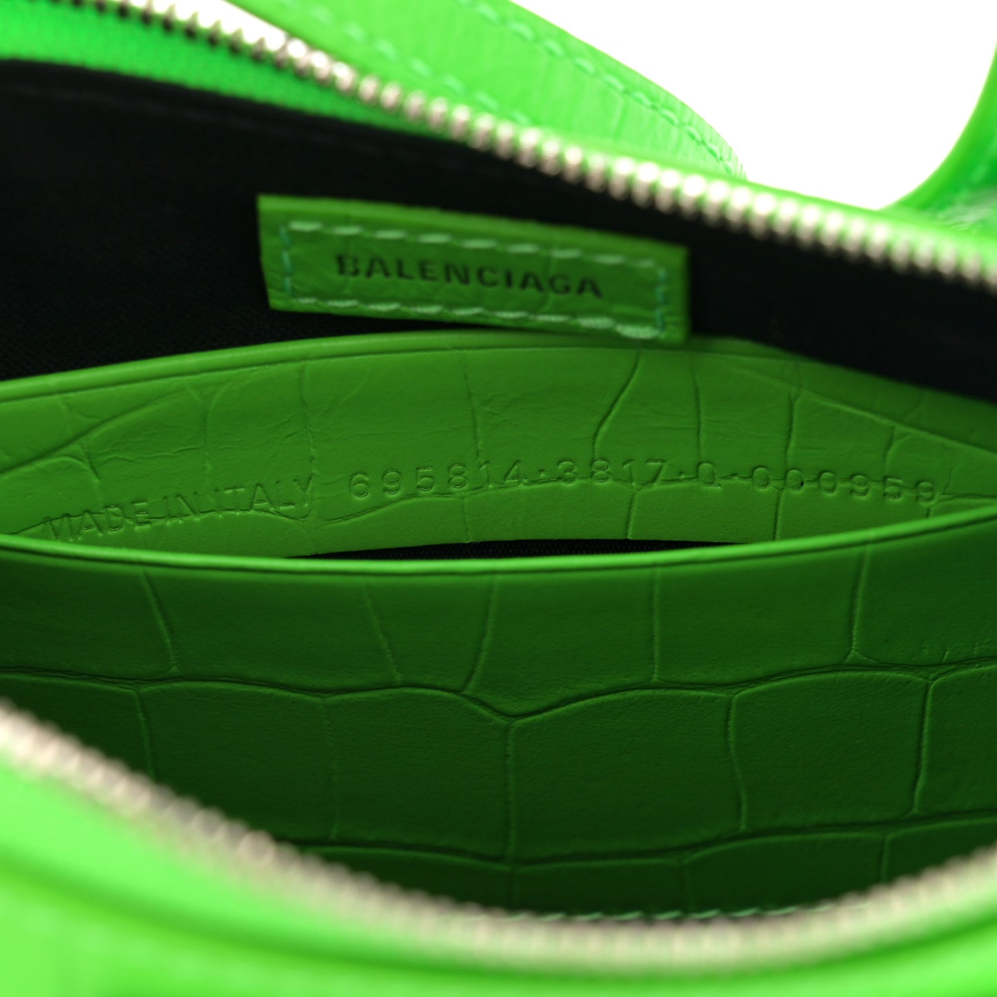 Extra Supple Calfskin Crocodile Embossed Le Cagole Mini Purse With Chain Acid Green
