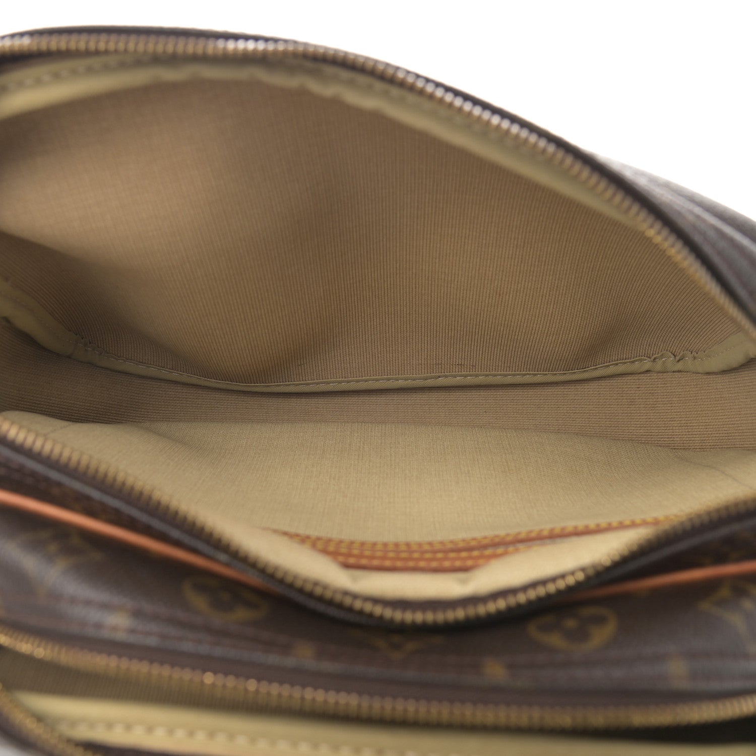 Louis Vuitton Monogram Reporter PM 4 of 12