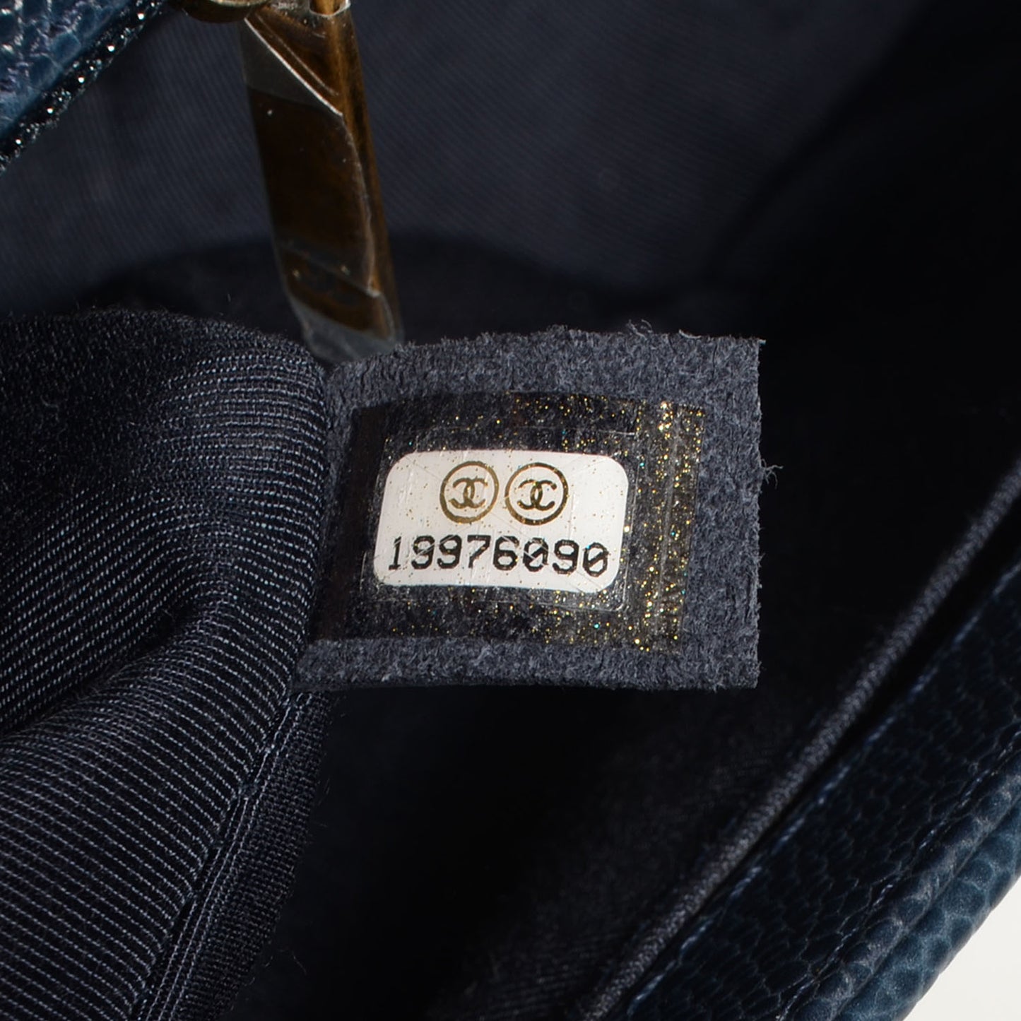 Caviar Quilted Medium Boy Flap Navy