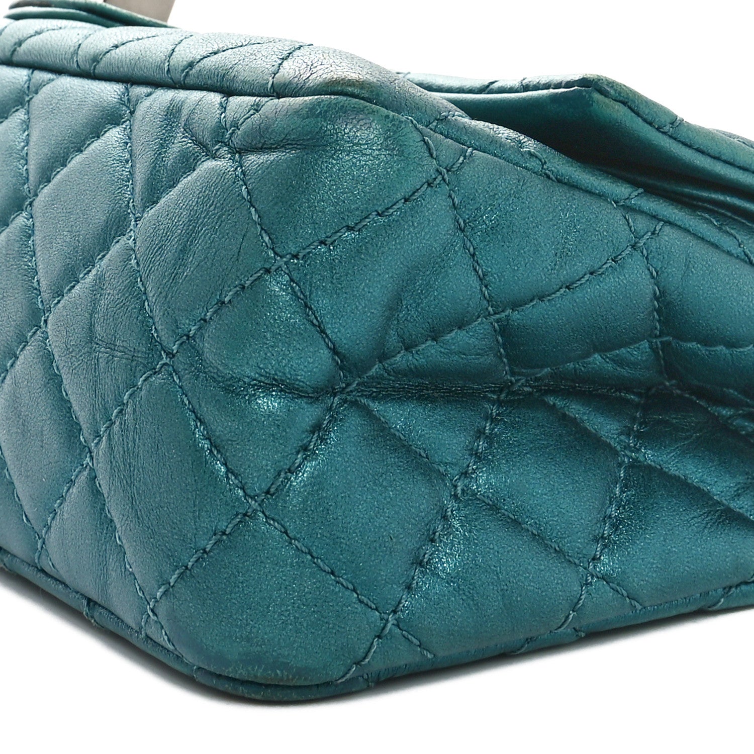 Chanel Metallic Calfskin 2.55 Reissue 225 Flap Turquoise 10 of 11
