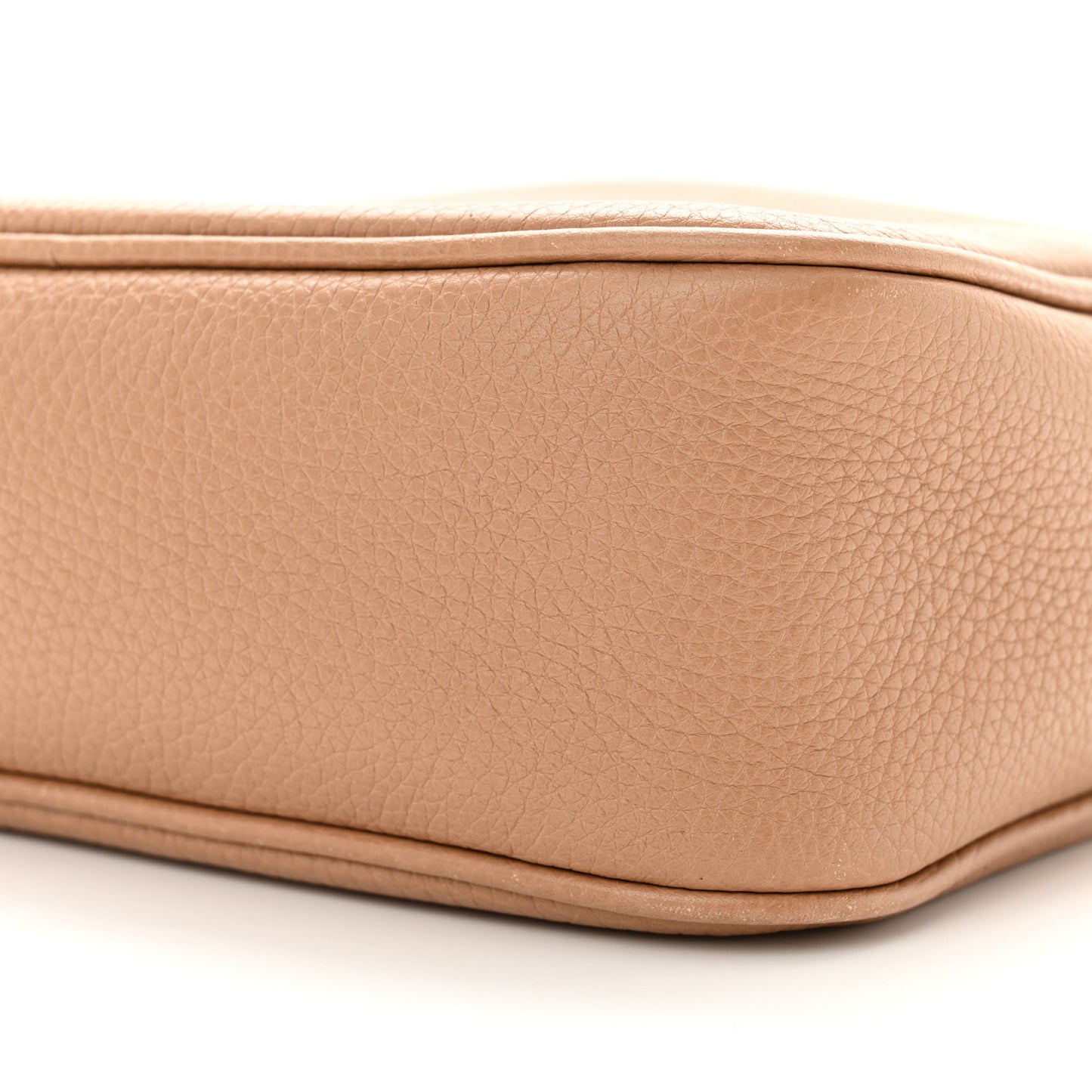 Pebbled Calfskin Small Soho Disco Bag Camelia