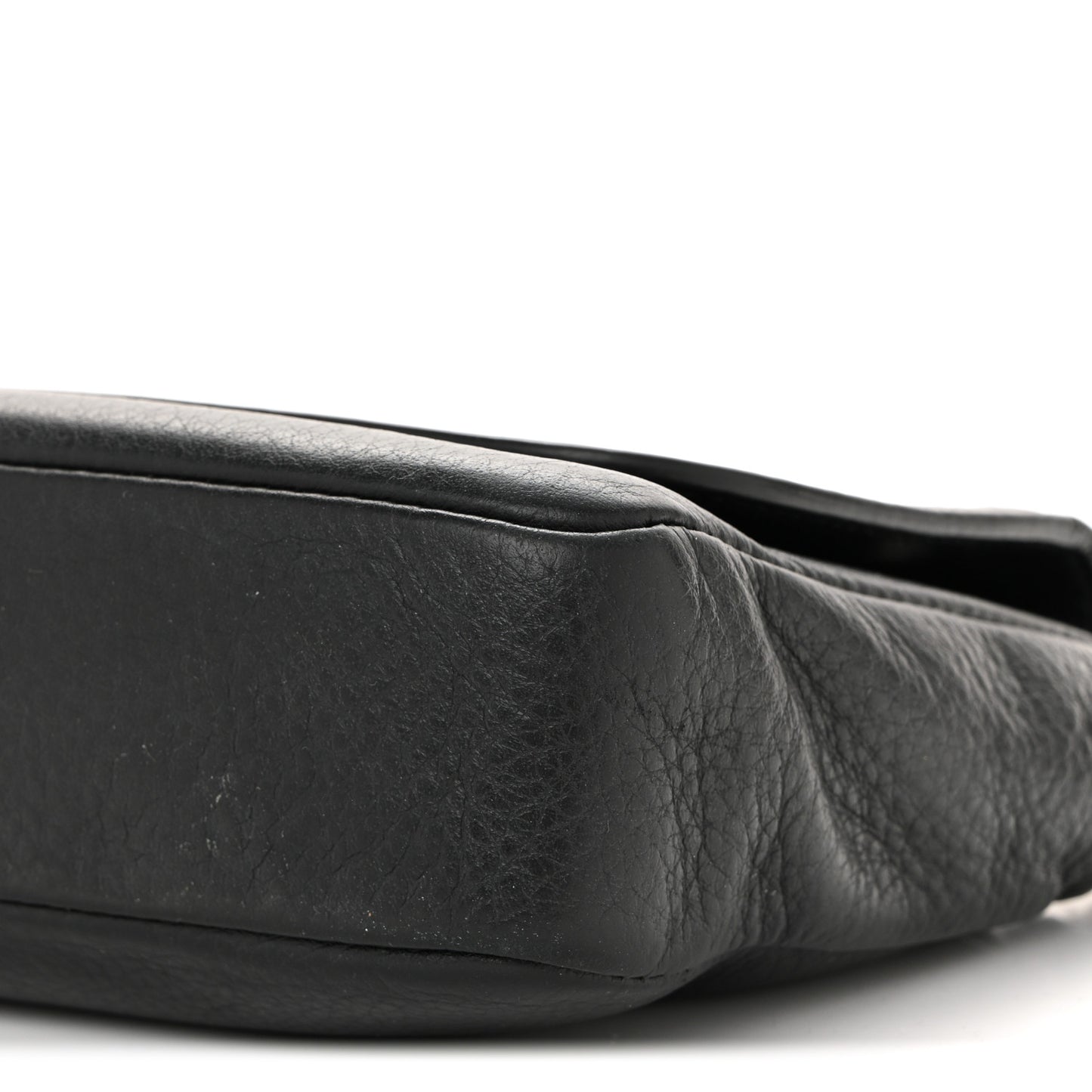 Pebbled Calfskin Logo Everyday Flap Chain Wallet Black