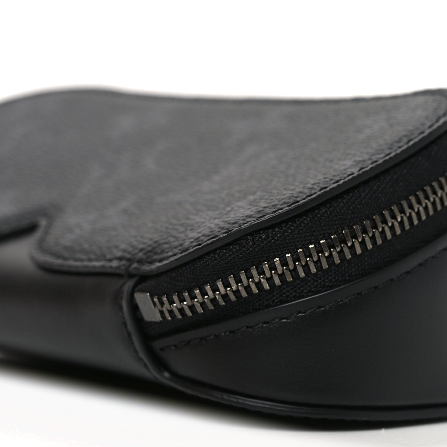 Louis Vuitton Monogram Eclipse Sunglasses Pouch GM 8 of 9