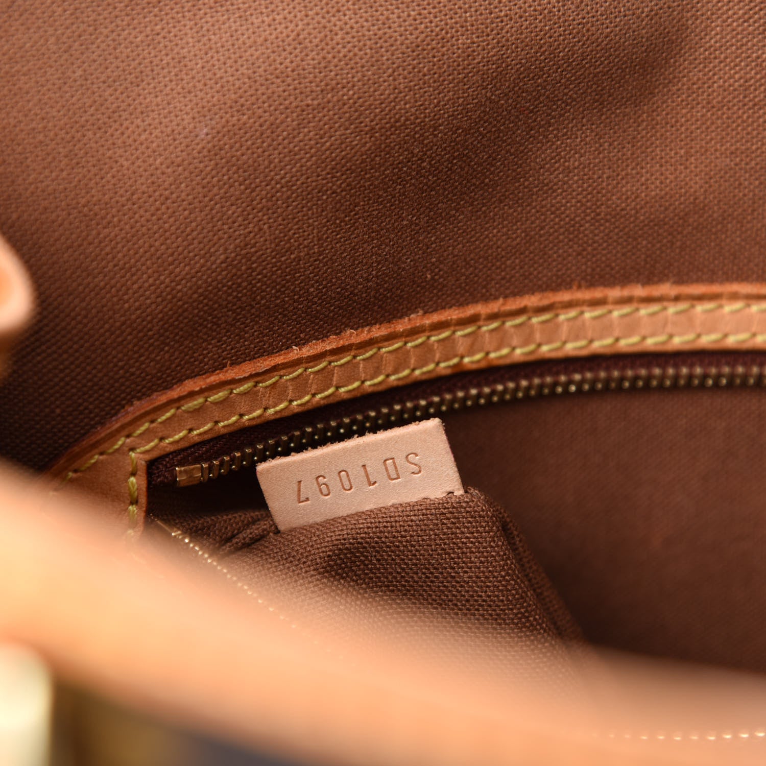 Louis Vuitton Monogram Batignolles Horizontal 11 of 12