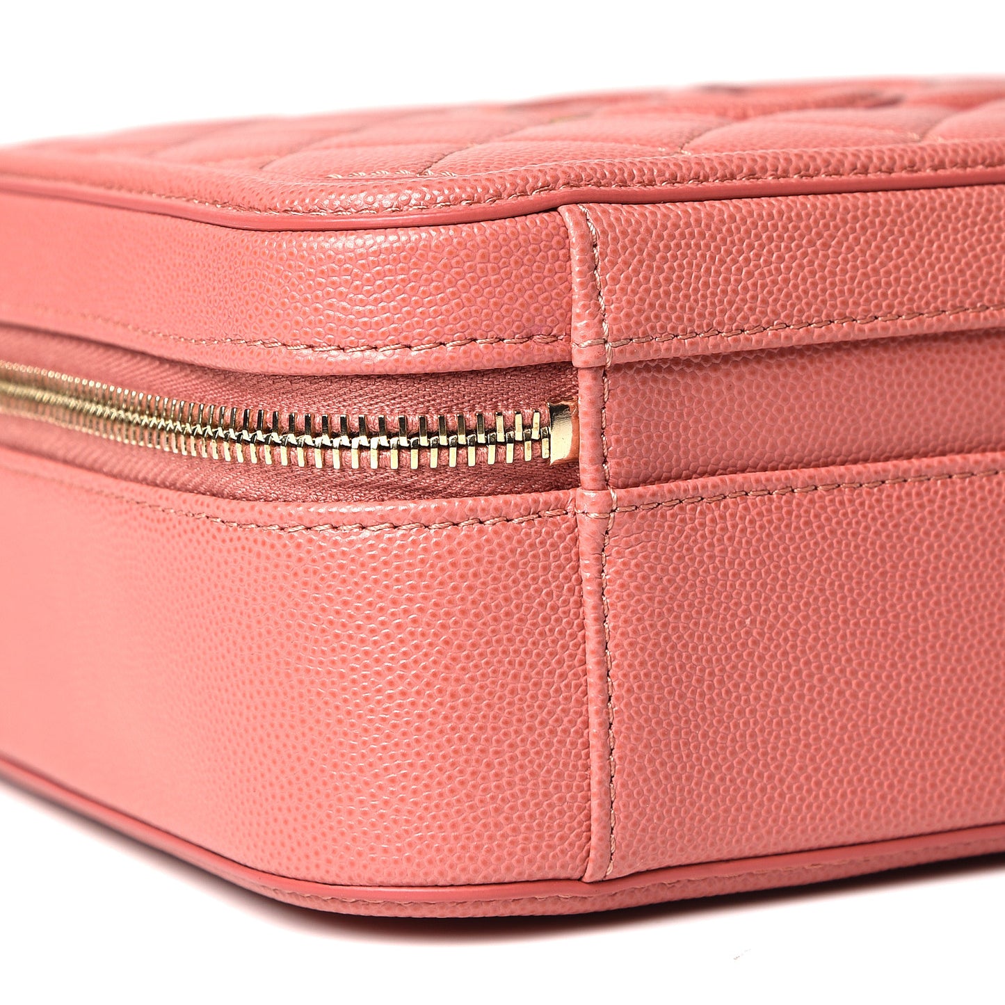 Caviar Quilted Medium CC Filigree Vanity Case Pink
