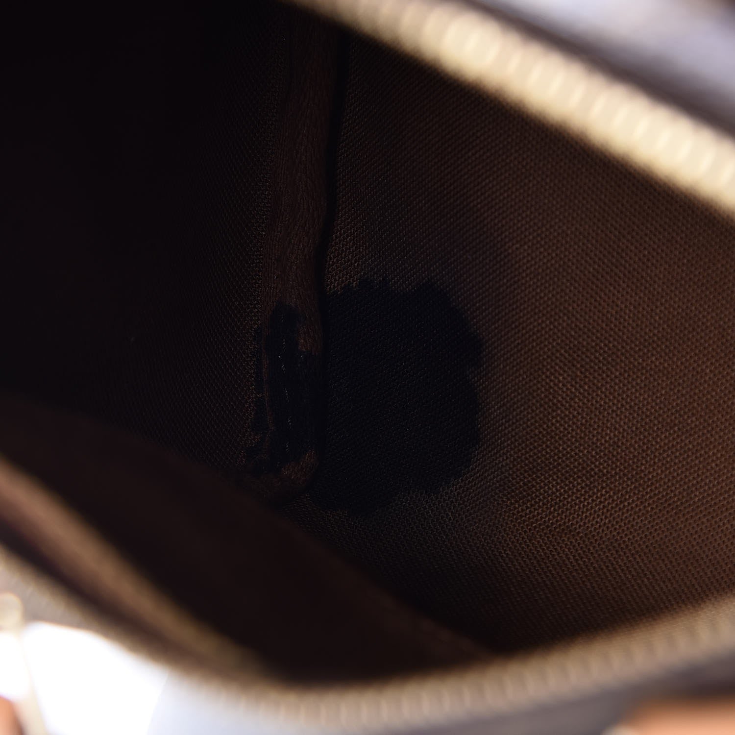 Louis Vuitton Monogram Speedy 25 8 of 9
