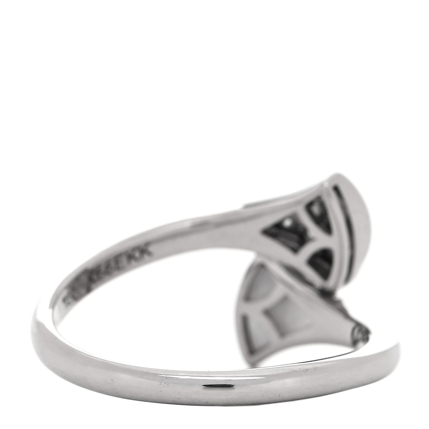 18K White Gold Diamond Mother of Pearl Divas' Dream Ring 54 6.75