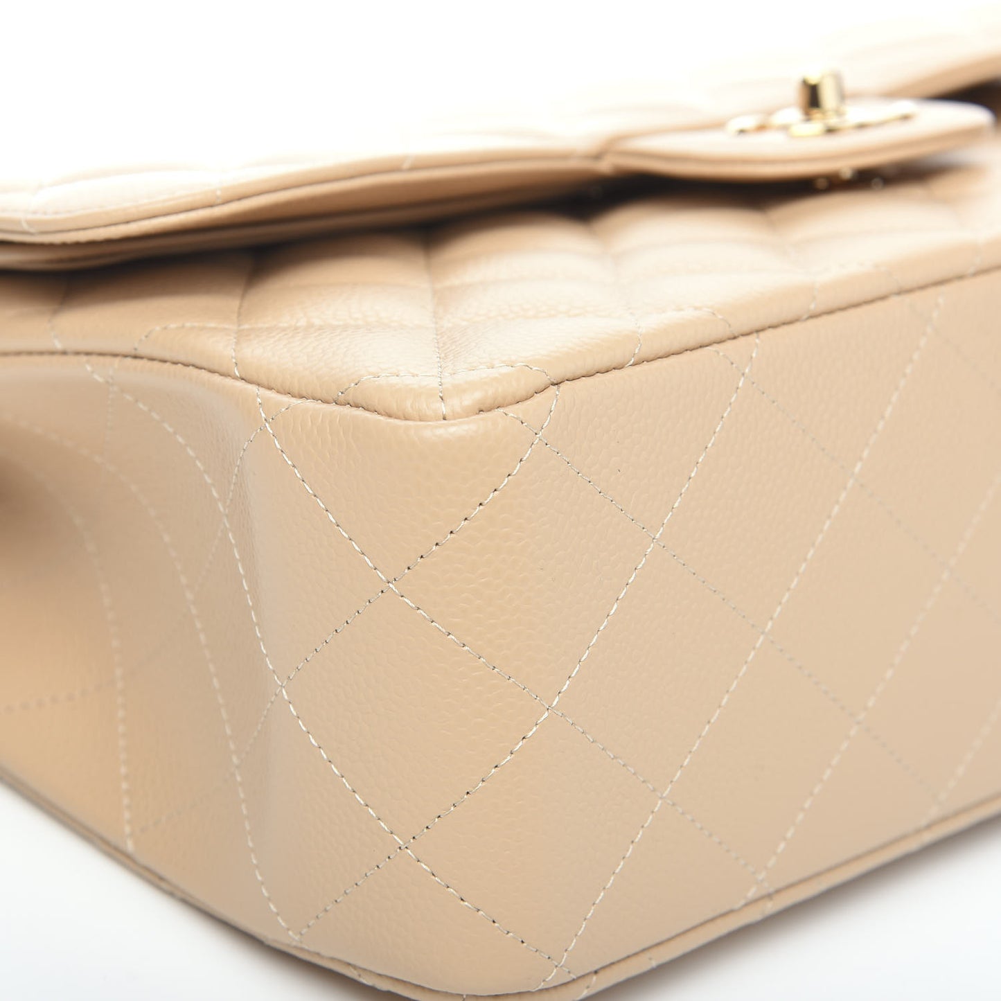 Caviar Quilted Jumbo Double Flap Beige Clair