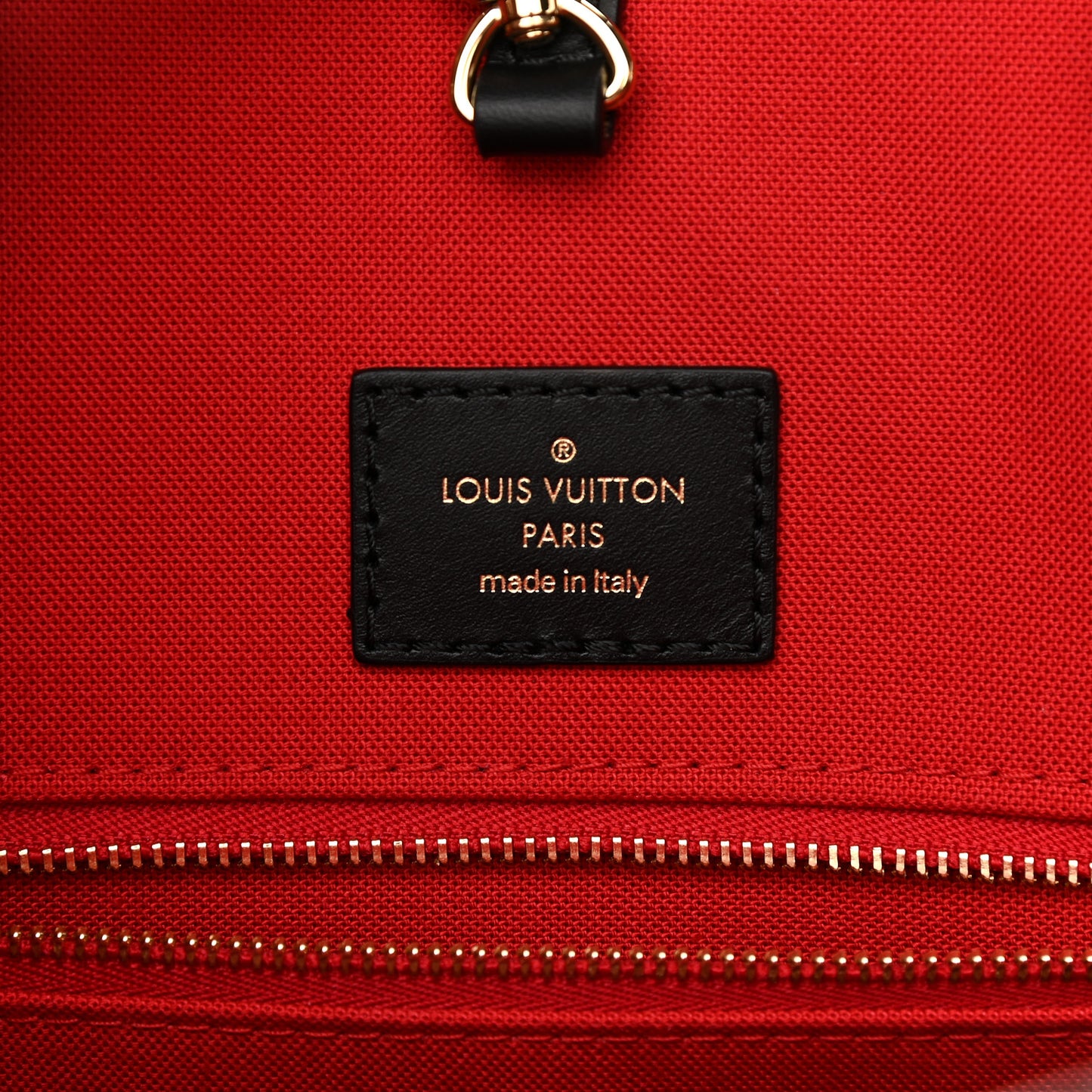 Reverse Monogram Giant Onthego MM